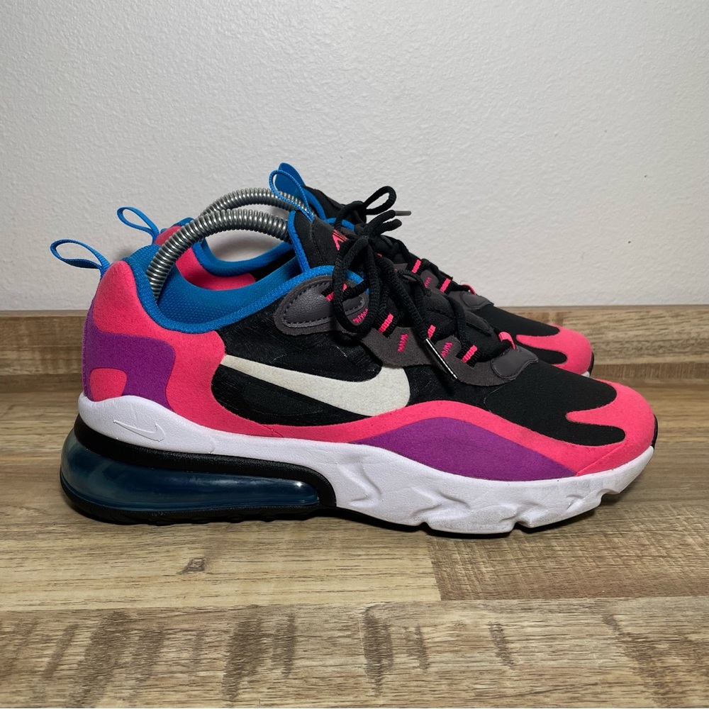 Nike Women's Pink and Black Sneakers